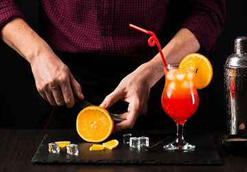 How To Craft The Perfect Cocktail: Mixology Tips